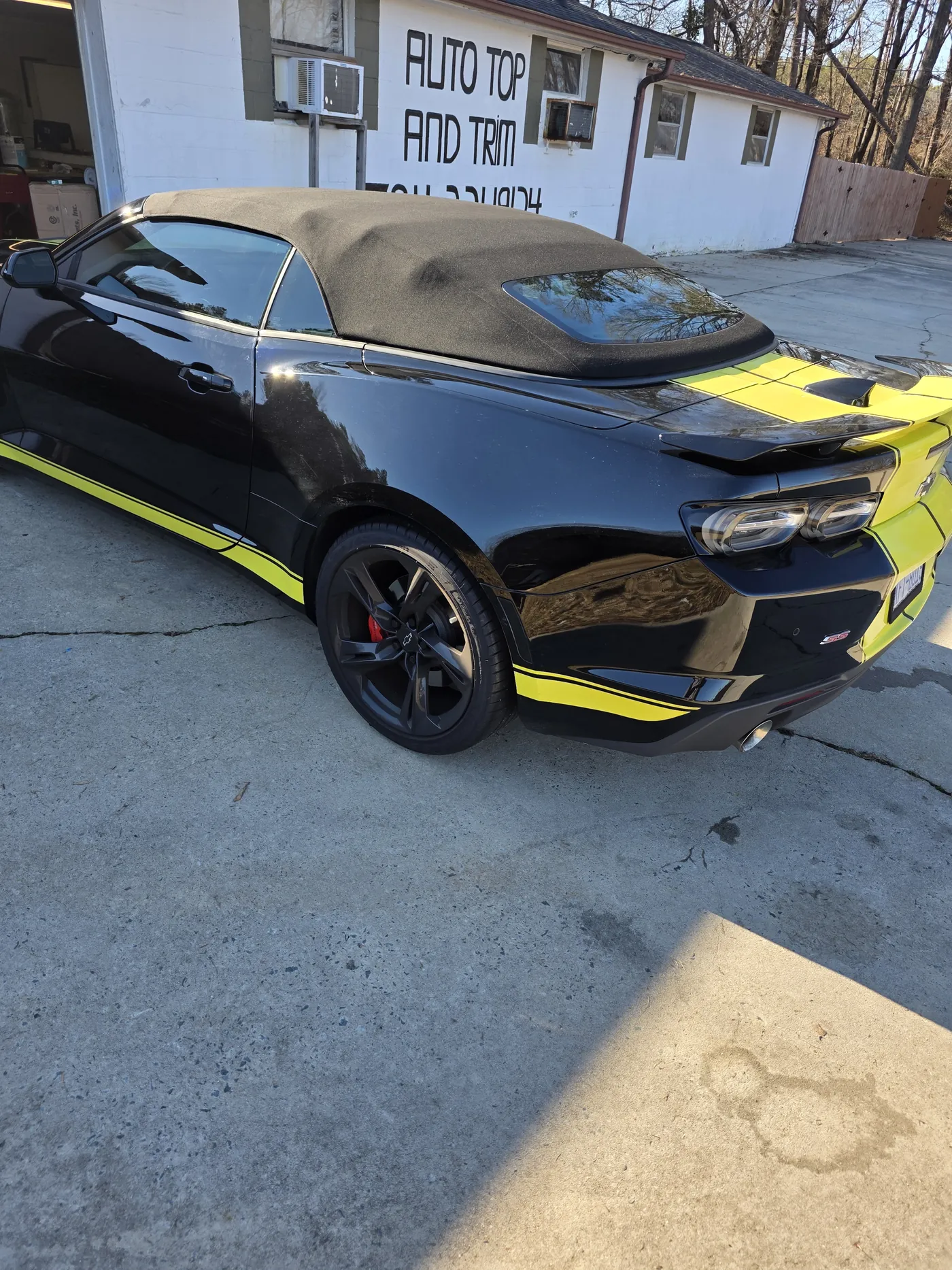Camaro — tan top on black with yellow stripes